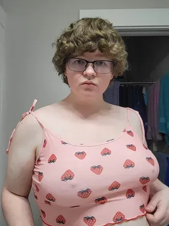 Strawberry Innocence (@strawberryinnocence) OnlyFans profile photo