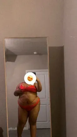 SummerAlliyiah (@summerbby64) OnlyFans profile photo