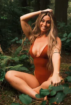 Sunny Skye (@sunnyandskye) OnlyFans profile photo