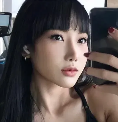 Suzie Aromdee (@suziearomdee) OnlyFans profile photo