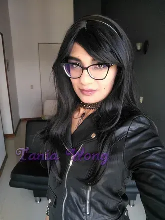 Tania lorena (@tanialorewong) OnlyFans profile photo