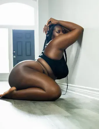 Sunflower Rose (@thedarkskinrose) OnlyFans profile photo
