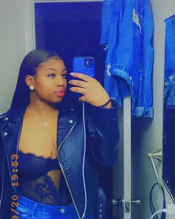 @thegirlwithaplan OnlyFans profile photo