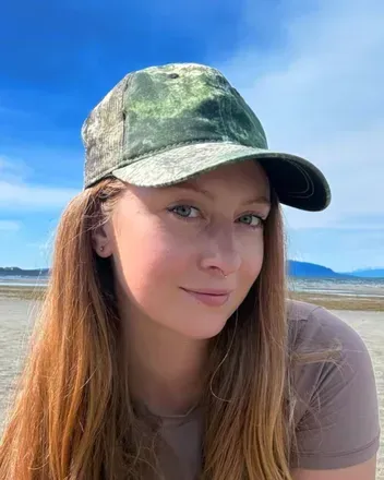 Thena (@thena.love) OnlyFans profile photo