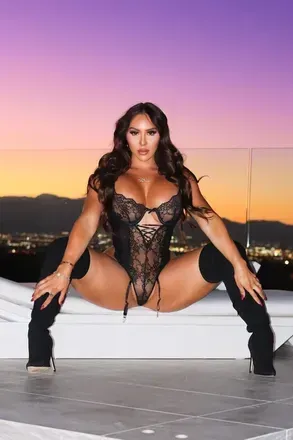 @theresaerika_ OnlyFans profile photo