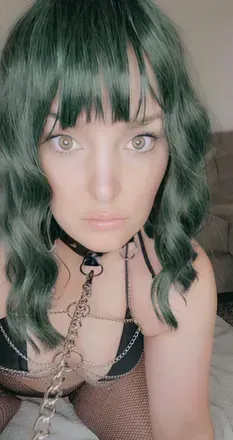 Lyn Lawrence (@thewetpisces) OnlyFans profile photo