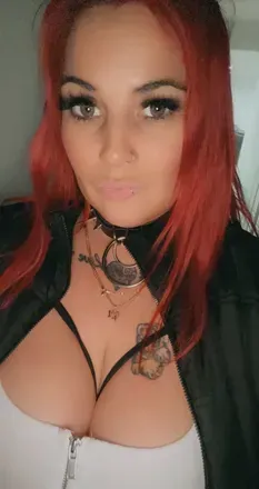 Lacey lane (@tohottohandle85) OnlyFans profile photo