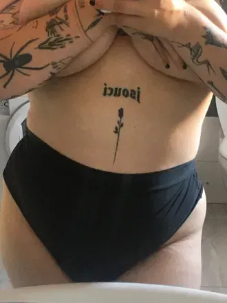 Kateřina (@twentyandsomething) OnlyFans profile photo