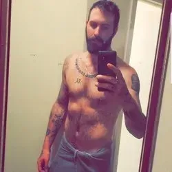 Poor faggot (@tylersavage1) OnlyFans profile photo