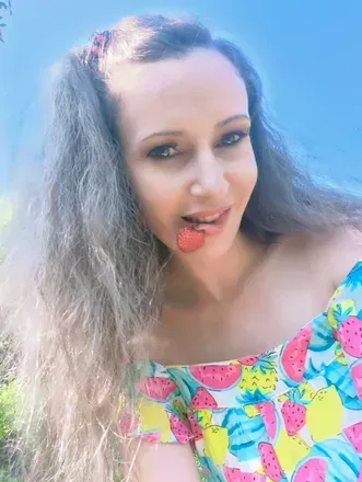 Nature for liveOlisia (@u159526801olisia) OnlyFans profile photo