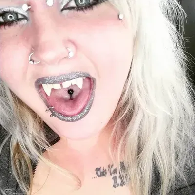 Silver Wolfe (@u164271592) OnlyFans profile photo