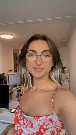 Ella (@u166525238) OnlyFans profile photo