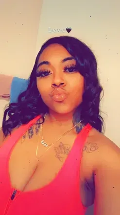 Monica (@u37625069) OnlyFans profile photo