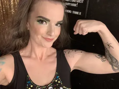 Vivienne Vermuth (@vforvermuth) OnlyFans profile photo