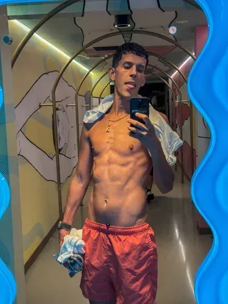 Vinny D (@vinnybehung) OnlyFans profile photo