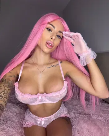 Violet (@vio_elfie) OnlyFans profile photo