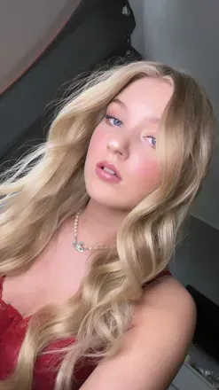 Vivien (@vivien_esc) OnlyFans profile photo