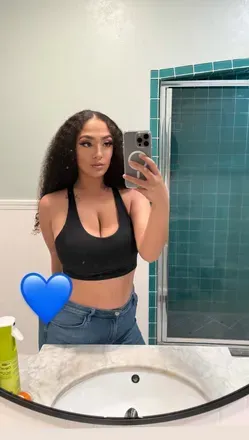 Leka (@wavygaaal) OnlyFans profile photo