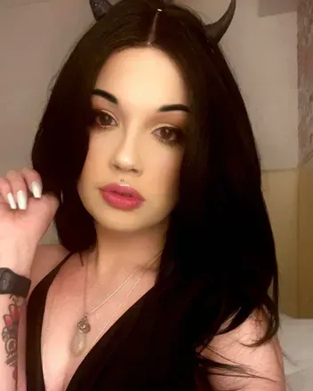 Winter (@winter_adams) OnlyFans profile photo