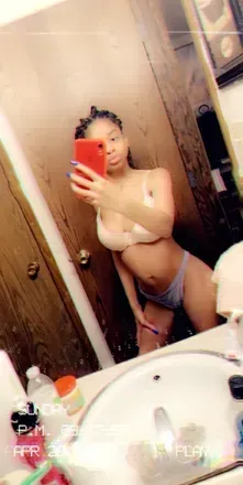 Nena (@yafav.enana) OnlyFans profile photo