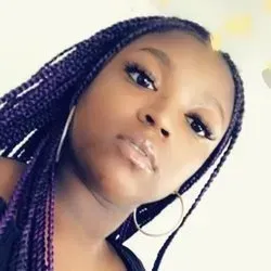 Nia Mo (@yafavoritenia) OnlyFans profile photo
