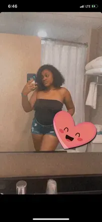 Samia (@yafavtitties) OnlyFans profile photo