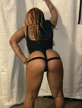 Island (@yslandsworld) OnlyFans profile photo