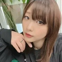 伊吹ゆな フォローされると喜びます (@yunaibuki) OnlyFans profile photo
