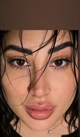 @yustine OnlyFans profile photo