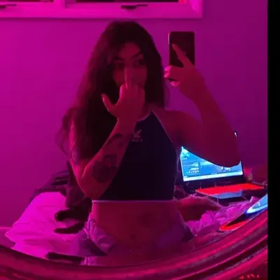 Ziba (@zibapvt) OnlyFans profile photo