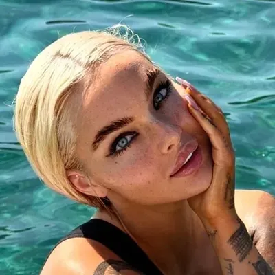 Zusje (@zusjeofficial) OnlyFans profile photo